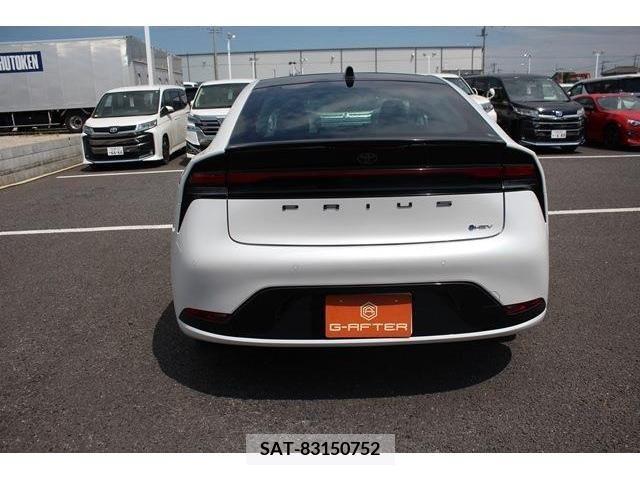 Toyota PRIUS 2023-07 366324-10