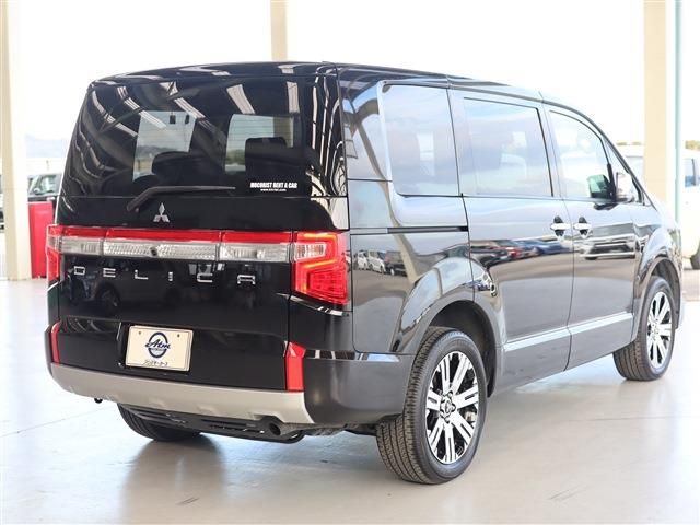 Mitsubishi DELICA D5 2023-01 192422-3