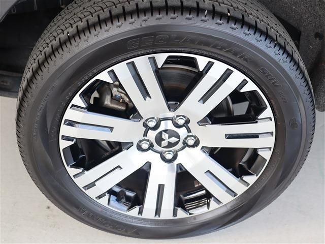 Mitsubishi DELICA D5 2023-01 192422-9