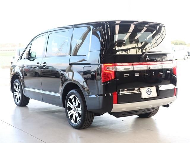 Mitsubishi DELICA D5 2023-01 192422-5