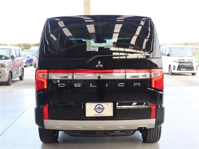 Mitsubishi DELICA D5 2023-01 192422-4
