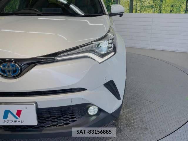 Toyota C-HR 2017-05 264239-12