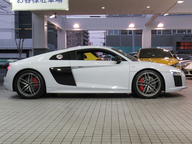 Audi R8 2017-08 10041-22