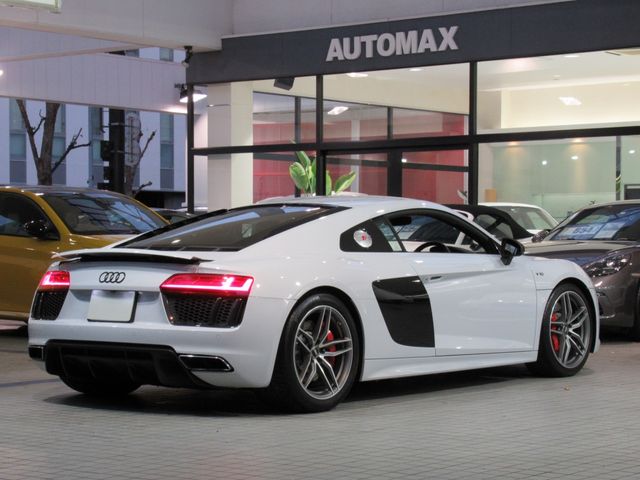 Audi R8 2017-08 10041-2