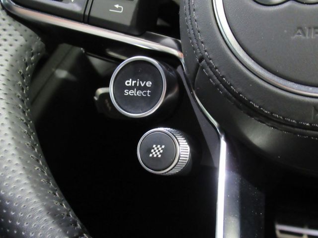 Audi R8 2017-08 10041-17