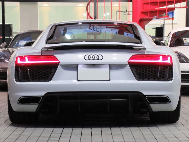 Audi R8 2017-08 10041-23