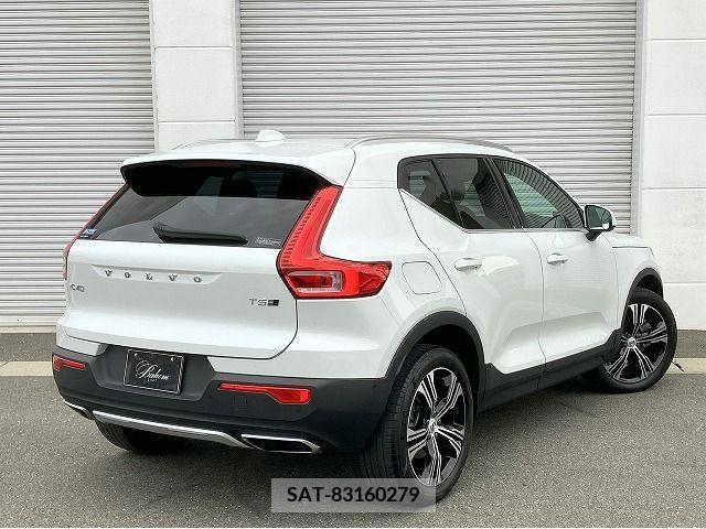 Volvo XC40 2020-03 205214-1