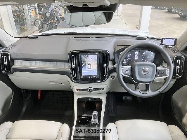 Volvo XC40 2020-03 205214-2
