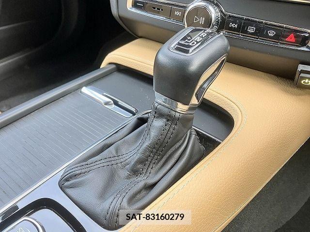 Volvo XC40 2020-03 205214-10