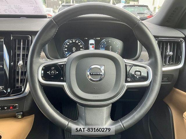 Volvo XC40 2020-03 205214-9