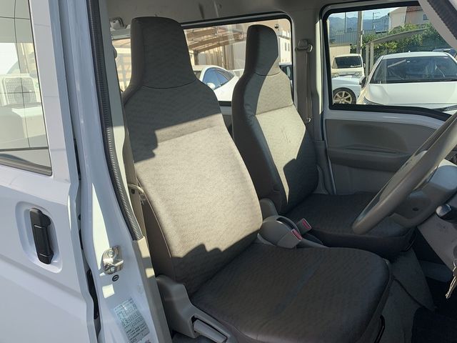 Nissan CLIPPER 2017-01 15990-5