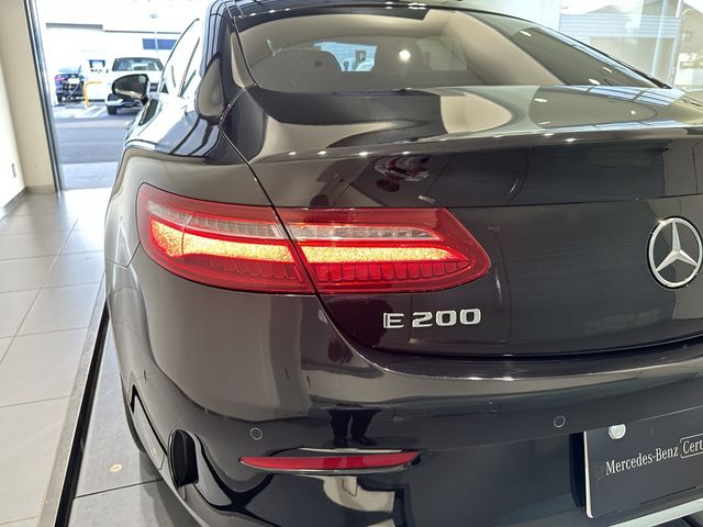 Mercedes Benz E-CLASS 2021-04 9908-21