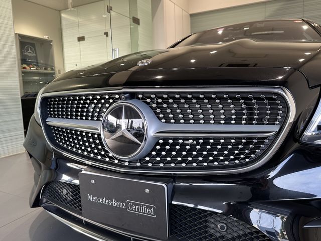 Mercedes Benz E-CLASS 2021-04 9908-3