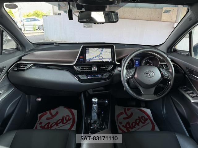 Toyota C-HR 2016-12 298994-4