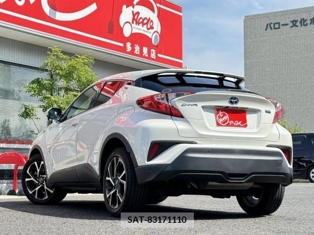 Toyota C-HR 2016-12 298994-3