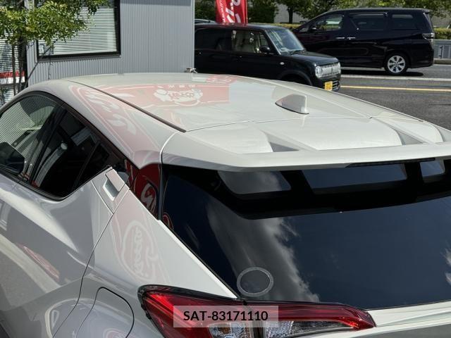 Toyota C-HR 2016-12 298994-10