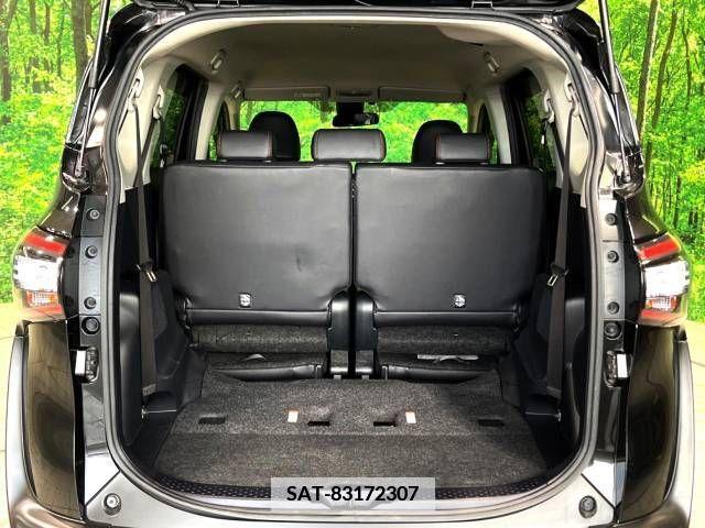 Toyota SIENTA 2018-02 348330-11