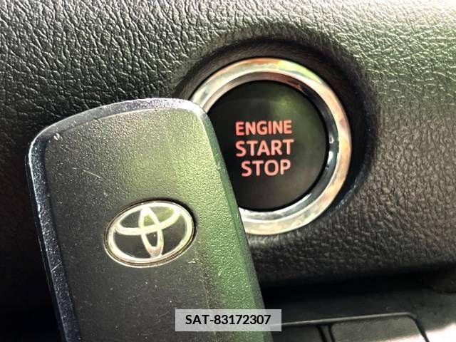 Toyota SIENTA 2018-02 348330-6