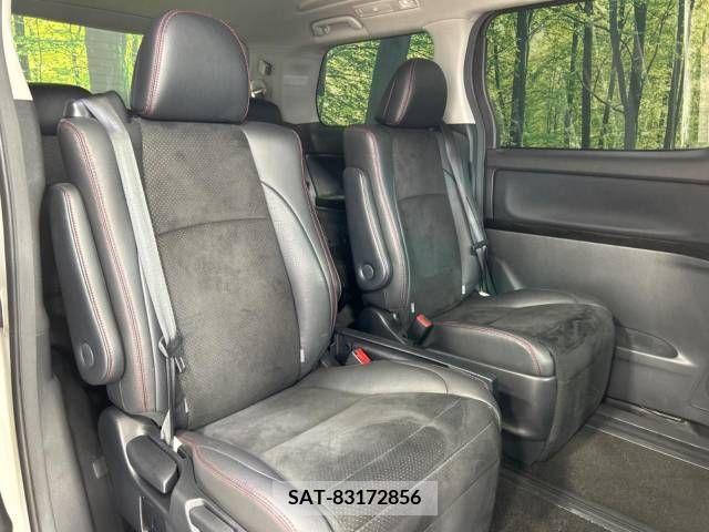 Toyota VELLFIRE 2013-07 369768-8
