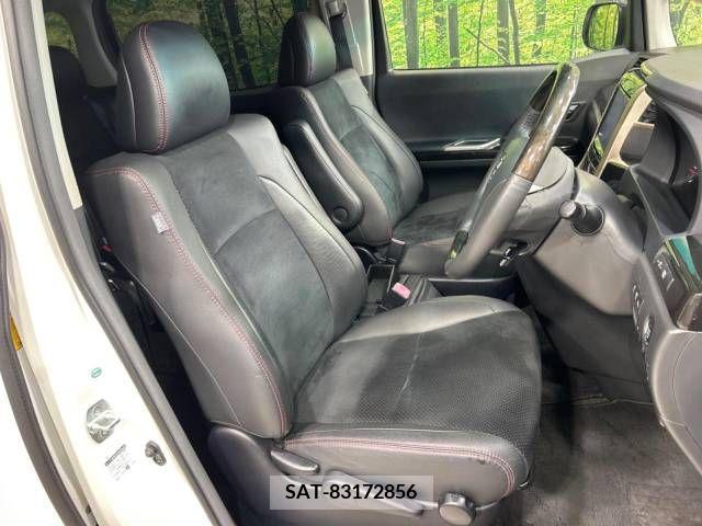 Toyota VELLFIRE 2013-07 369768-7