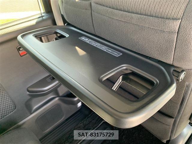Honda e 2020-06 374852-19