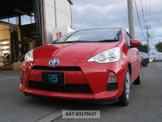 Toyota AQUA 2013-09 203175-2