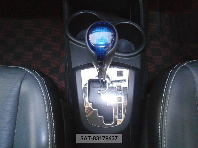 Toyota AQUA 2013-09 203175-17