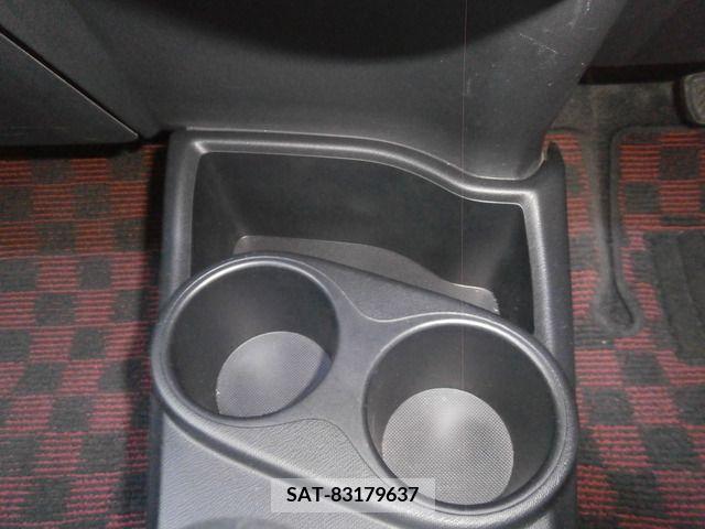Toyota AQUA 2013-09 203175-16