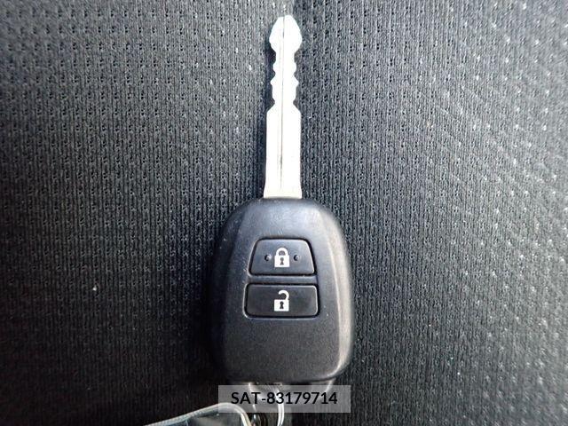 Toyota COROLLA AXIO 2018-10 264707-25
