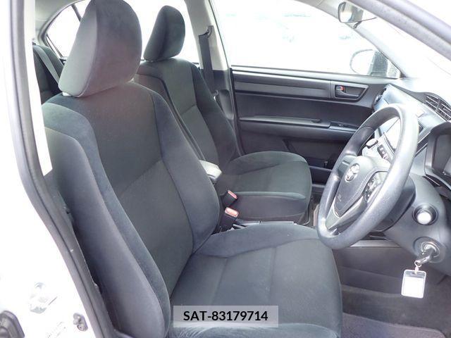 Toyota COROLLA AXIO 2018-10 264707-4