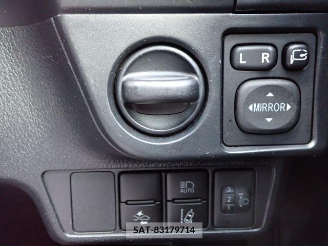 Toyota COROLLA AXIO 2018-10 264707-8