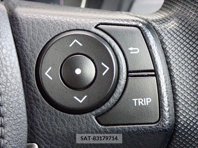 Toyota COROLLA AXIO 2018-10 264707-9