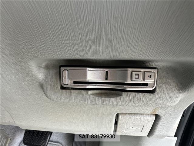 Toyota PRIUS 2010-08 321952-7