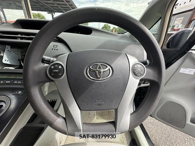 Toyota PRIUS 2010-08 321952-6