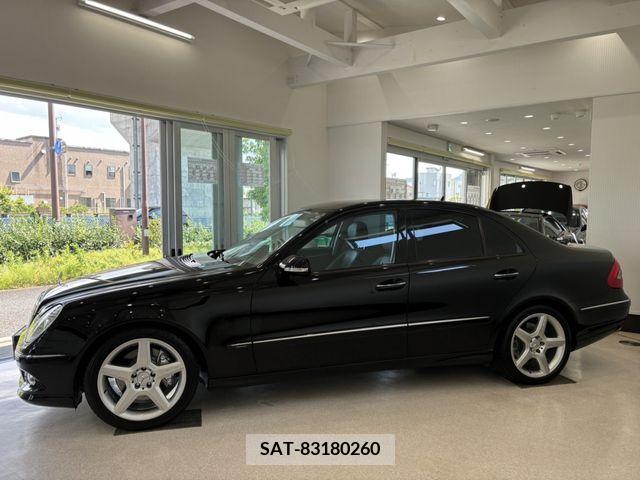 Mercedes Benz E-CLASS 2008-09 319042-4