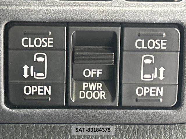 Toyota VOXY 2019-12 370534-5