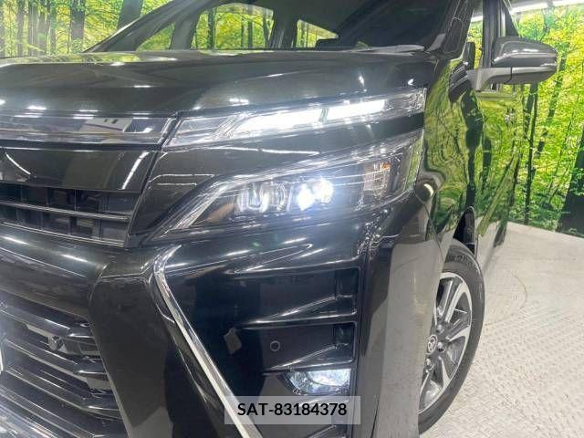 Toyota VOXY 2019-12 370534-13