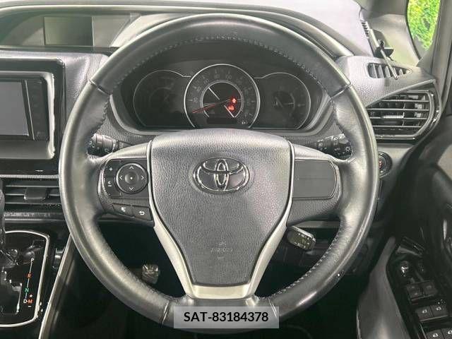 Toyota VOXY 2019-12 370534-12