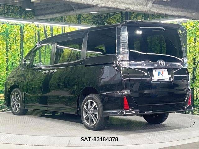 Toyota VOXY 2019-12 370534-18