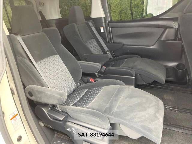 Toyota ALPHARD 2015-02 355352-9