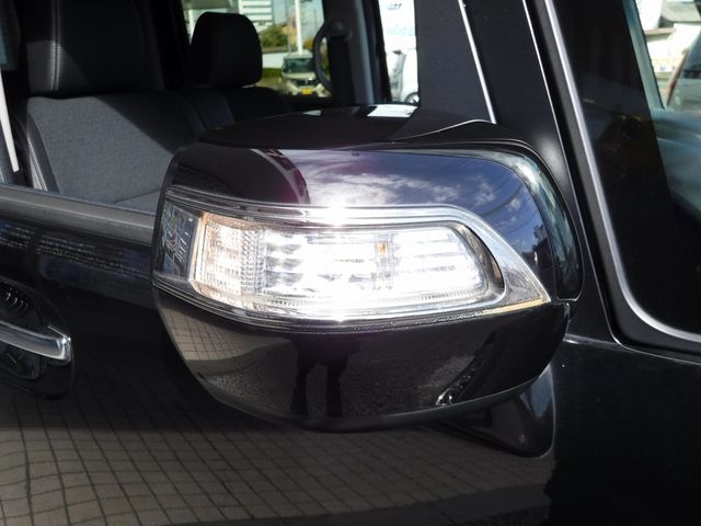 Honda N BOX CUSTOM 2016-02 190758-5