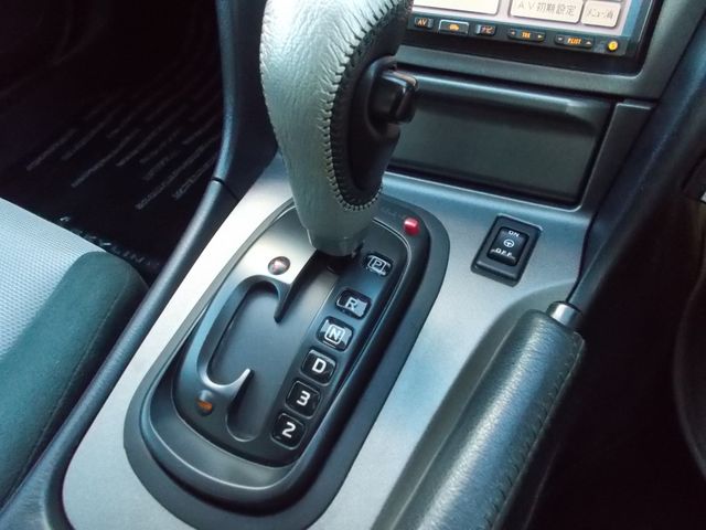 Nissan SKYLINE 2000-11 196007-12