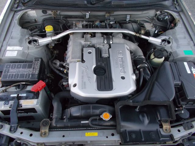 Nissan SKYLINE 2000-11 196007-25