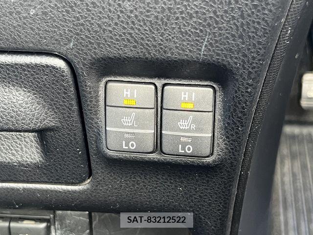 Toyota VOXY 2018-11 289224-26