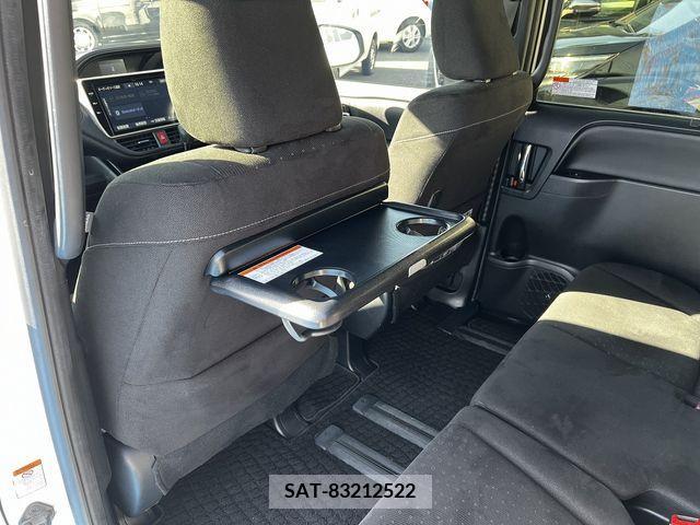 Toyota VOXY 2018-11 289224-13