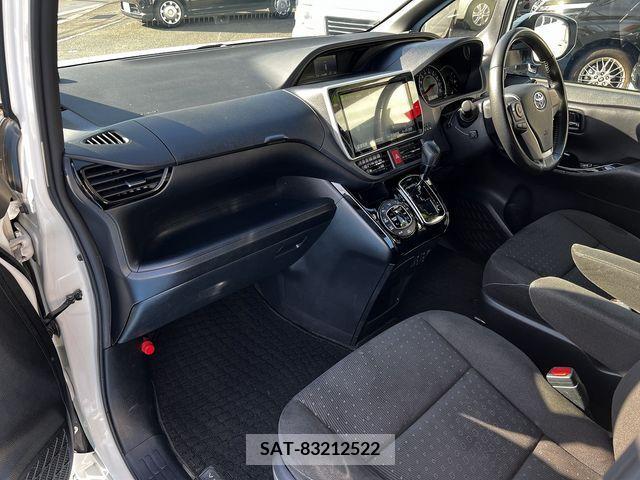 Toyota VOXY 2018-11 289224-11