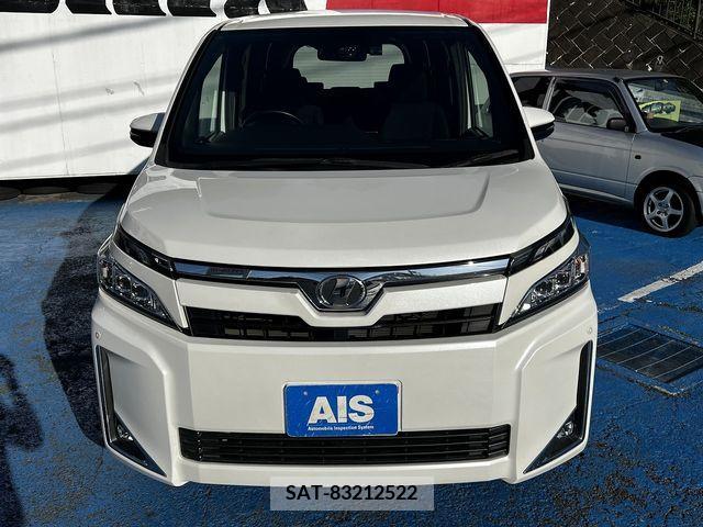 Toyota VOXY 2018-11 289224-1