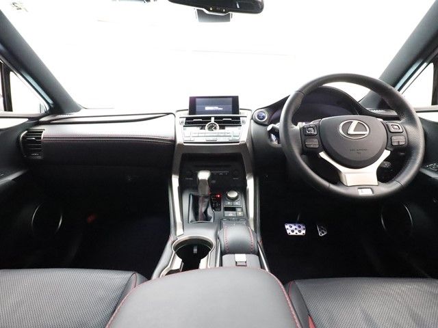 Lexus NX 2015-02 189699-2