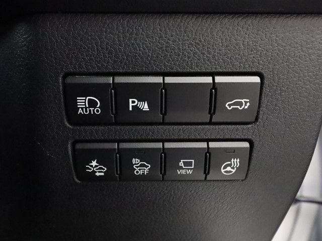 Lexus NX 2015-02 189699-11
