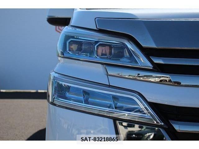 Toyota VELLFIRE 2018-02 221568-10